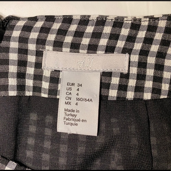H&M black and white gingham ruffle miniskirt - Picture 3 of 3